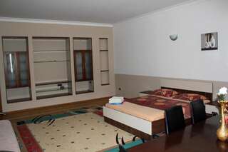 Апартаменты Apartment with Top downtown view Баку Двухуровневые апартаменты-9