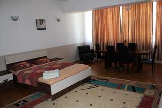 Апартаменты Apartment with Top downtown view Баку Двухуровневые апартаменты-11