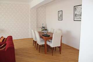 Апартаменты Apartment with Top downtown view Баку Апартаменты с 2 спальнями-6